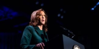 Kamala Harris visitará California tras los tiroteos en ese estado