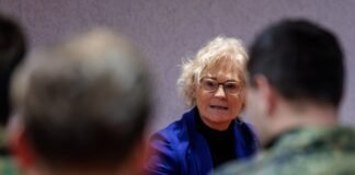Dimite la Ministra Alemana de Defensa por polémicas sobre la guerra en Ucrania