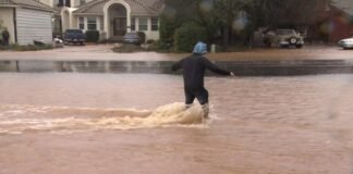 EEUU en alerta por tormenta que inundó California y avanza al este