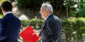 Ex embajador español en venezuela, Raul morodo, será juzgado por blanqueo de fondos