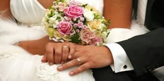 Mujer rechazó el beso de su novio en plena boda