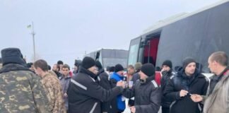 Rusia y Ucrania intercambian cerca de 200 prisioneros de guerra bajo mediación de Emiratos Árabes