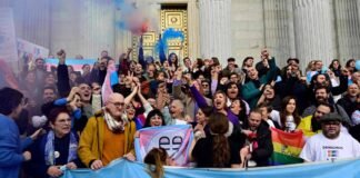 España aprueba el aborto y el cambio de sexo desde los 16 años