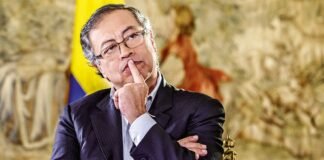 Perú: El Congreso declara «persona no grata» a Gustavo Petro