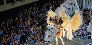 Carroza de samba se incendia en el Carnaval de Río