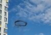 Captan extraño anillo negro sobre el cielo en Moscú