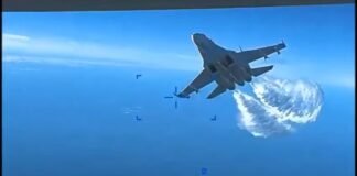 Rociando combustible e impactado por detrás fue derribado dron estadounidense por cazas rusos