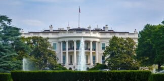 Casa Blanca pide al Congreso endurecer legislación contra las armas