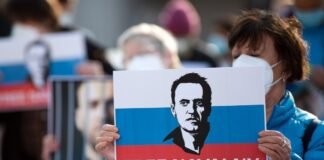 Equipo del opositor ruso Alexei Navalni teme que esté siendo envenenado en prisión