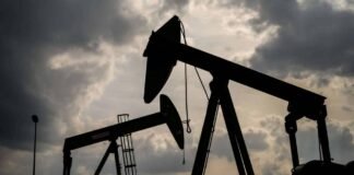 OPEP+ confirma recorte de producción en más de un millón de barriles diarios