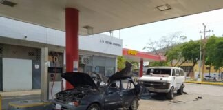 Bomberos del estado Zulia enviarán informe a PDVSA sobre gasolina: van más de 20 carros incendiados en ese estado