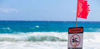 Padre e hija mueren ahogados arrastrados por la resaca marina en Florida