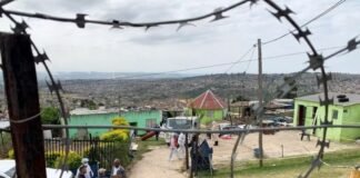 Al menos 10 miembros de una familia fueron asesinados en Sudáfrica