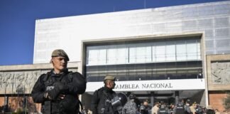 Corte Constitucional de Ecuador rechaza demandas contra la disolución del Parlamento