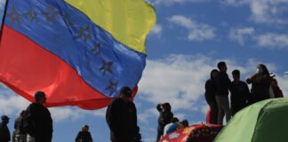 Migrante venezolano espera poder cruzar a EEUU de forma «legal» ante el fin del «Título 42»