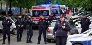 Un adolescente mata a tiros 9 personas en escuela de Serbia