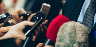 Asedio a medios de comunicación ha dejado a más de 7 millones de venezolanos en desiertos informativos