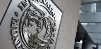 FMI avisa de «riesgo» de que mundo «se divida en bloques económicos rivales»