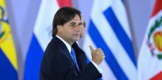 Lacalle Pou le pide a Suramérica «no tapar el sol con un dedo» sobre Venezuela