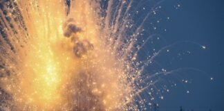 Bombas de fósforo, los ‘candelabros’ letales que Rusia usa para hacer retroceder a Ucrania