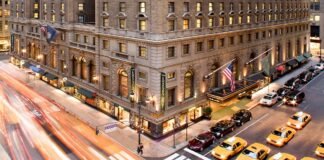 Lujoso hotel de Nueva York será reabierto para alojar inmigrantes con niños