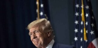 Concluye audiencia de Trump y la fiscalía no le retira el pasaporte