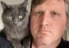 Hombre afirma «hablar» el idioma de los gatos