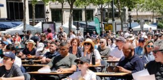 París bate el récord del dictado más grande del mundo