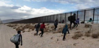 EEUU suspende citas para solicitantes de asilo en frontera