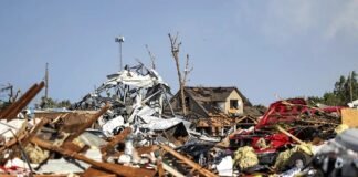 Tornado en Texas dejó tres personas muertas