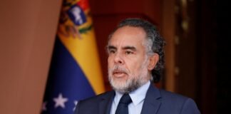 Armando Benedetti desmiente rumores de hospitalización: “Estoy con buena salud”
