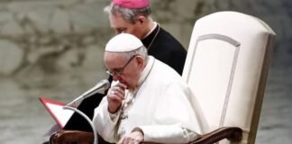 El papa Francisco es operado con anestesia general por una «hernia incisional incarcerada»