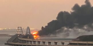 Cinco muertos por bombardeado en el puente de Crimea