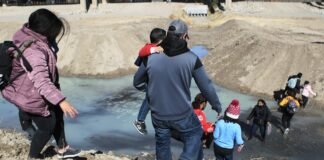 Llegada de migrantes venezolanos a frontera sur de México aumentó 150% en 2022