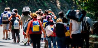 Sale desde México caravana de migrantes venezolanos hacia EEUU, a pesar de las nuevas restricciones migratorias en ese país