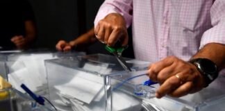 Junta Electoral de Madrid rechaza petición del PSOE de revisar los votos nulos