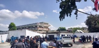 Funcionarios siguen secuestrados en un centro de detención en Aragua