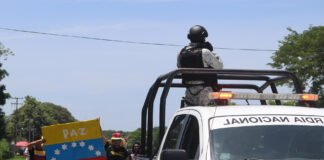 Haitianos y africanos se unen a caravana migrante de venezolanos del sur de México