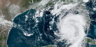Ordenan evacuación de 1.6 millones de personas en Florida por huracán Idalia