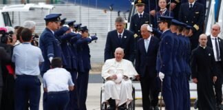 El Papa llega a Lisboa para la Jornada Mundial de la Juventud