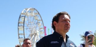 DeSantis sugiere a Disney que abandone la demanda contra Florida