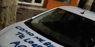 Deja un mensaje en el carro de su novio: «si era poliamor, avisa antes»