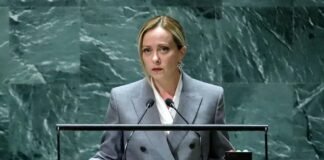 Meloni acoge propuesta de Macron para frenar migración africana