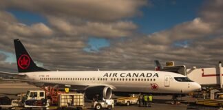 Dos pasajeras de Air Canada fueron expulsadas de su vuelo por negarse a usar asientos llenos de vómito