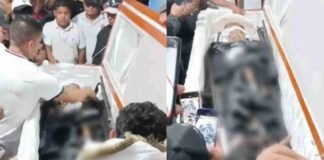 Velorio criminal en Ecuador: meten armas a su ataúd para despedirlo