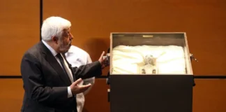 UNAM se deslinda de pruebas presentadas por Jaime Maussan sobre “cuerpos de seres no humanos”