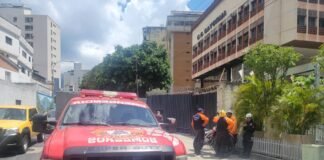 Un muerto y tres heridos por derrumbe en construcción en Los Palos Grandes