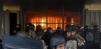 Presos toman penal de Paraguay que alberga 3.000 reclusos