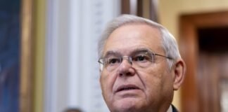 Imputan al senador Bob Menéndez por actuar como «agente extranjero» de Egipto