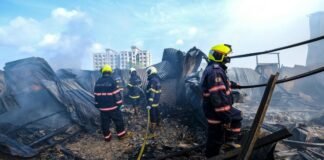 Un incendio deja 7 muertos y decenas de heridos en India